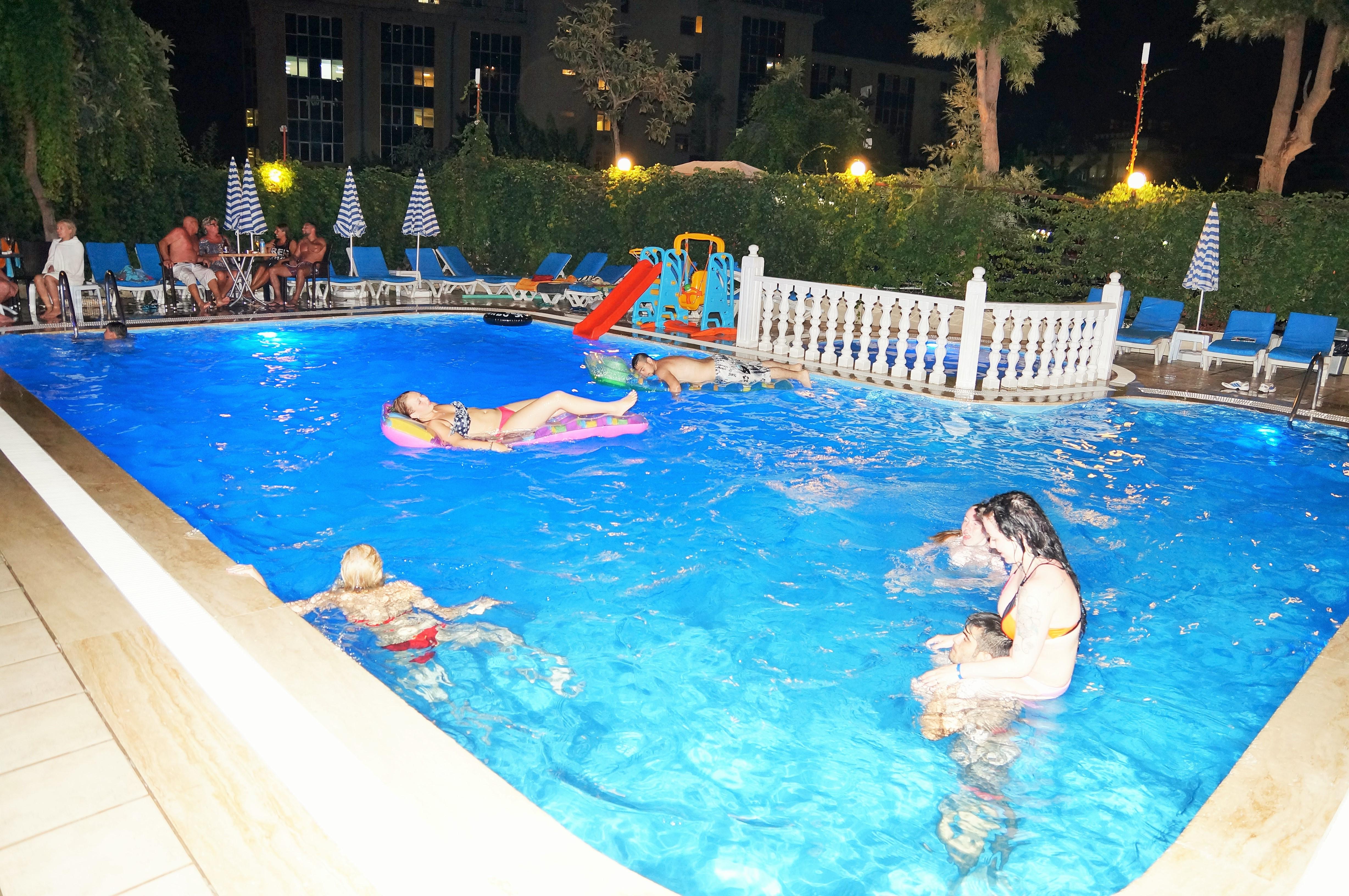 Select Suite & Apart Hotel Alanya Exterior foto